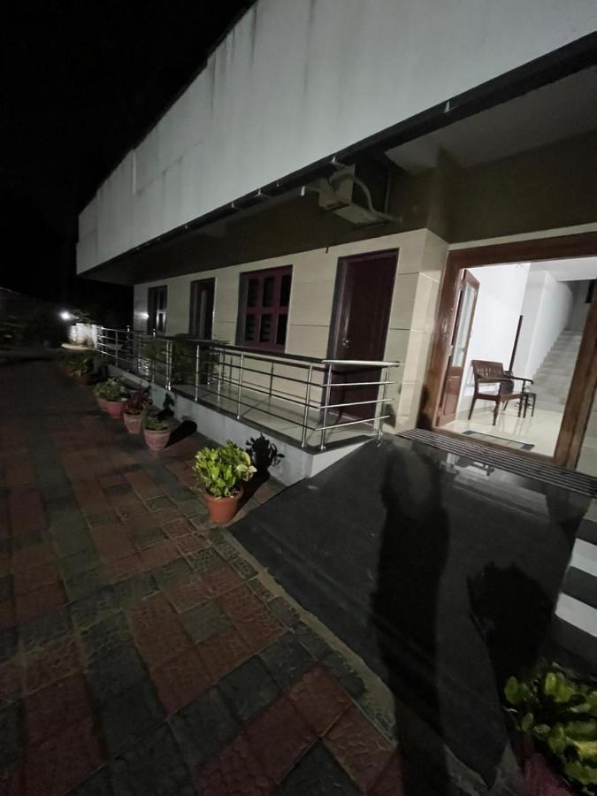 Delta Hospitality - Sea Facing Rooms With A Private Beach Kalyānpur Εξωτερικό φωτογραφία